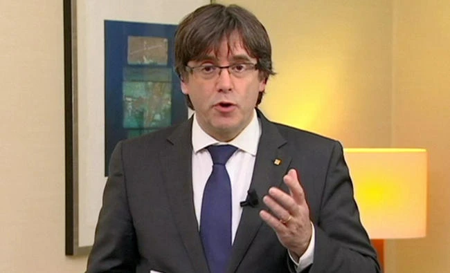 Sacked Catalan President Carles Puigdemont makes a statement in this still image from video calling for the release of "the legitimate government of Catalonia", after a Spanish judge ordered nine Catalan secessionist leaders to be held in custody pending a potential trial over the region's independence push, in Brussels, Belgium, on Thursday. (Reuters)
