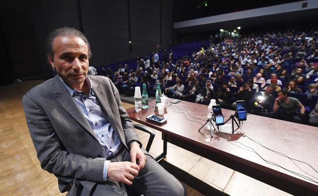 This file photo taken on March 26, 2016 shows Swiss Islamologist Tariq Ramadan posing during a conference on the theme "Live together" in Bordeaux. (AFP / MEHDI FEDOUACH)