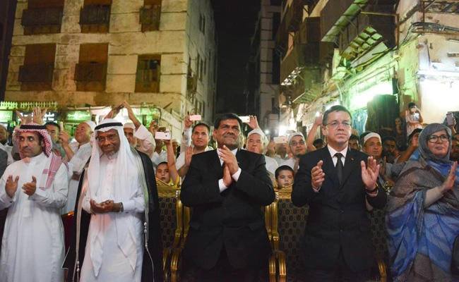 Turkmen and Saudi officials are seen during a cultural affair Jeddah in Jeddah in this Sept. 30, 2016 file photo. Economic cooperation between the two countries is also being strengthened. (SPA)