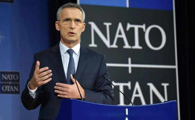 NATO Secretary-General Jens Stoltenberg gestures as he addresses a press conference during the second day of a defence ministers meeting at NATO headquarters in Brussels on November 9, 2017. (AFP / JOHN THYS)