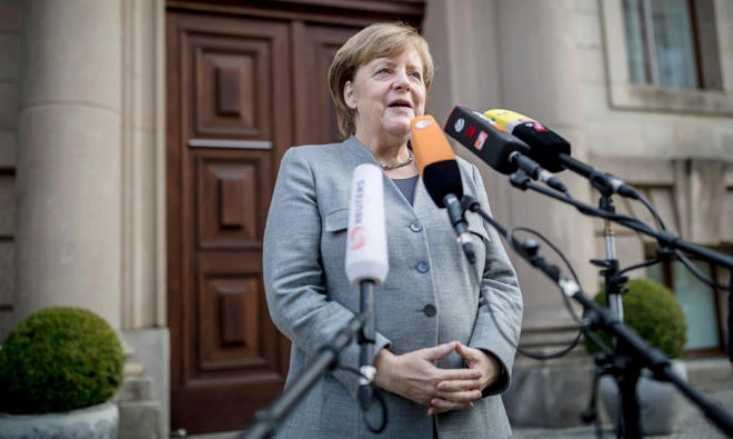 Support for Merkel’s conservatives falls
