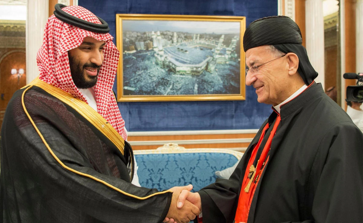 A handout picture provided by the Saudi Royal Palace shows Lebanon’s Christian Maronite patriarch Beshara Rai, right, meeting with Saudi Crown Prince Mohammed bin Salman in Riyadh on November 14, 2017. (Saudi Royal Palace via AFP)