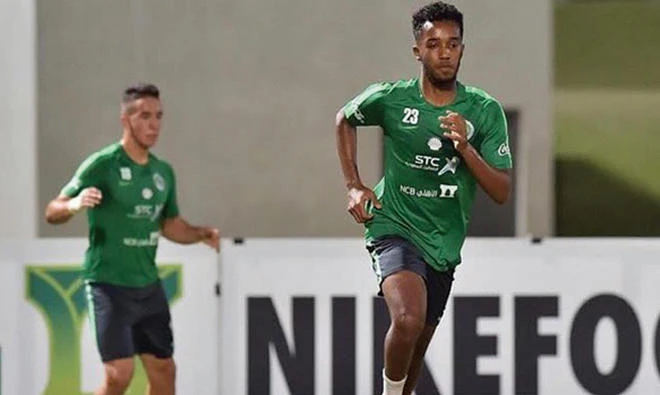 Ali Mukhtar is considered one of the brightest stars of the Saudi team. (AP)