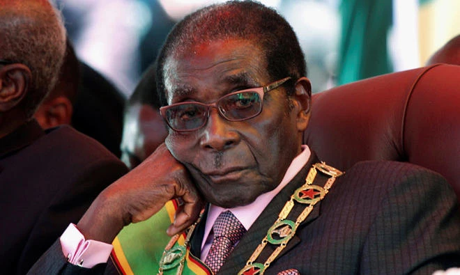 Mugabe resisting army pressure to quit
