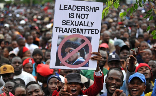 Ruling party sets meeting to discuss Mugabe's exit; elated Zimbabweans celebrate