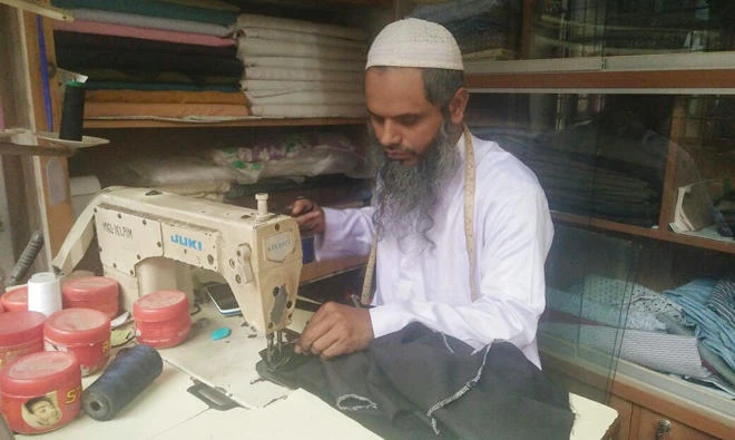 Bangladesh tailors struggling against ready-made garment makers