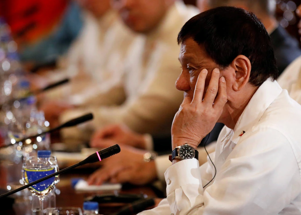 President Rodrigo Duterte gestures during a bilateral meeting with Chinese Premier Li Keqiang at Malacanang Palace in metro Manila, Philippines Nov. 15, 2017. (Reuters/Dondi Tawatao)