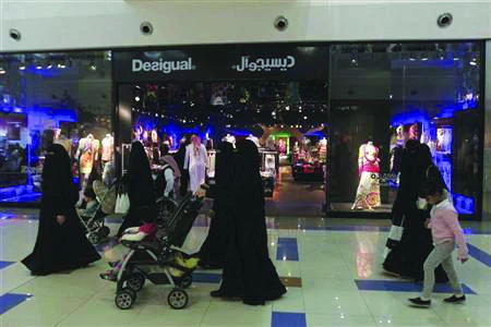 The introduction of VAT on Jan.1, 2018 will be felt by consumers across the Gulf but the use of technology could easethe impact on businesses according to a new report. (Reuters)