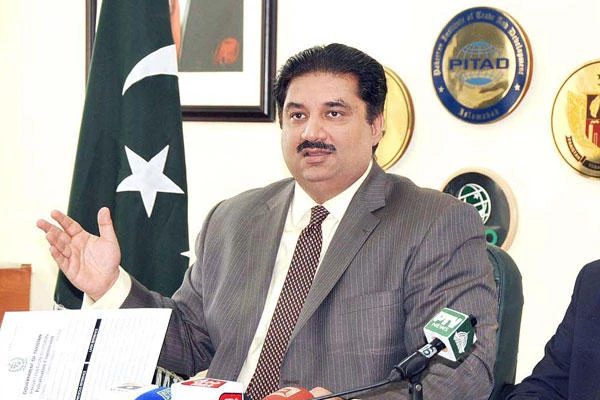 Pakistan defense minister to attend Riyadh meeting
