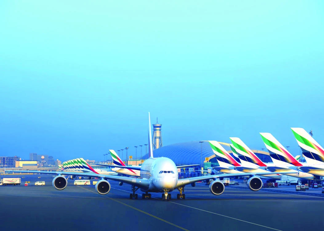 Emirates airline now only operates a fleet of Airbus A380s and Boeing 777s with an average fleet age of
just 5.3 years, well below the industry average.