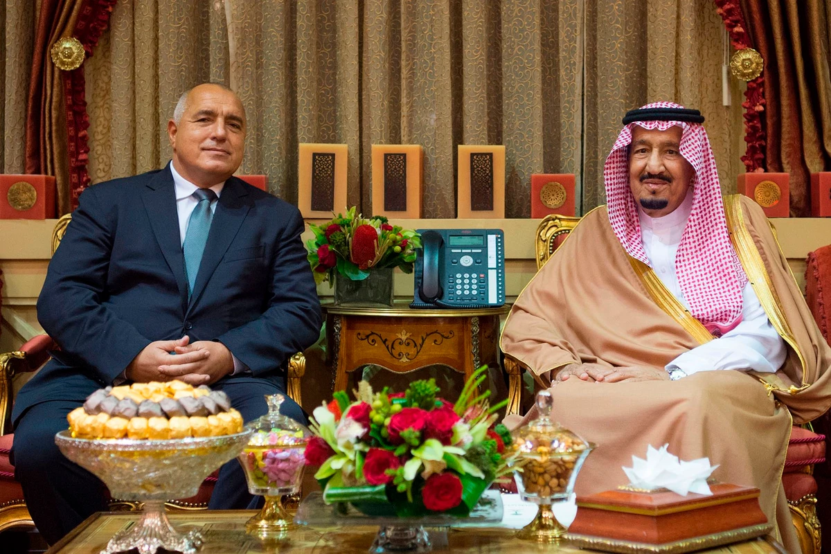 Saudi King Salman, right, meets with Bulgarian Prime Minister Boyko Borisov in Riyadh. (Saudi Royal Palace via AFP)