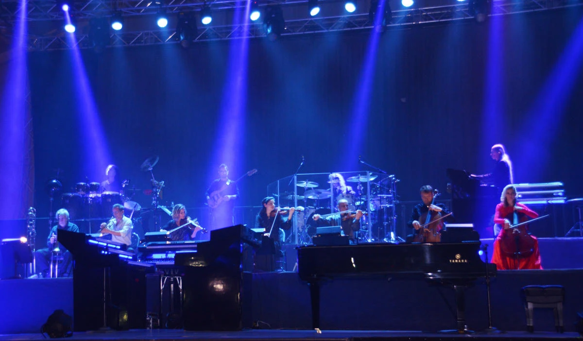 Yanni performs in Jeddah