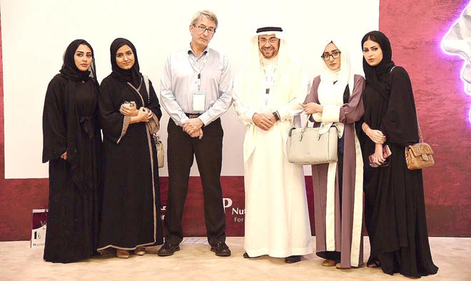 The event was held in the presence of specialists in the pharmaceutical industry, media professionals and
a group of doctors, pharmacists and those interested in therapeutic nutrition.