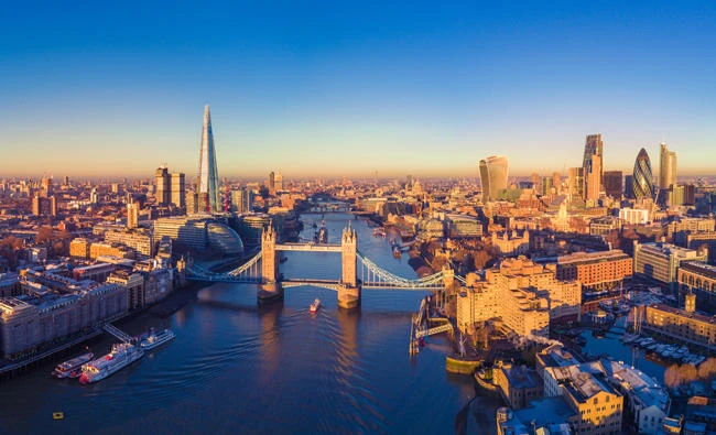 Puny pound makes cheap London a big hit with holidaymakers