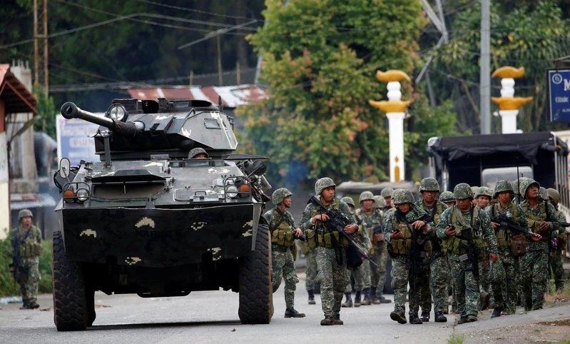 Roadside bomb injures 7 Marines in southern Philippines