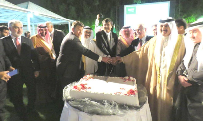 The reception was attended by government officials as well as other consuls general in Jeddah, businessmen and prominent guests.