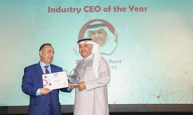 STC Group CEO Khaled Biyari receives the ‘Industry CEO of the Year’ award in Dubai.