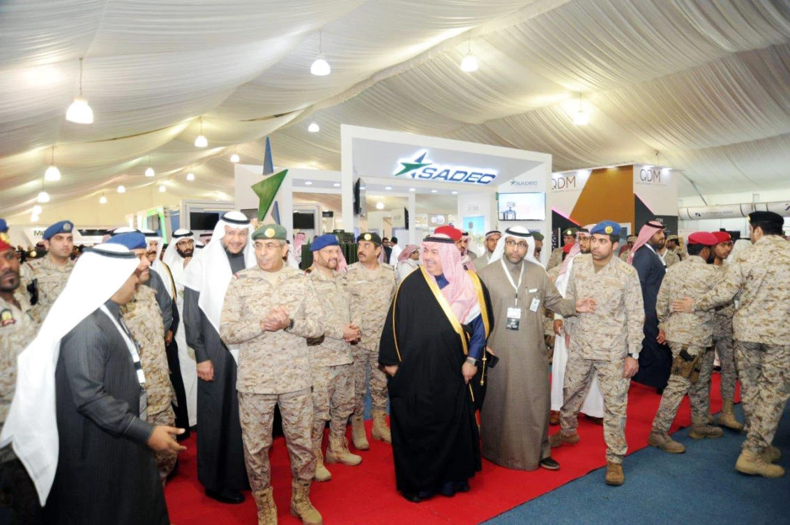 KACST President Prince Dr. Turki bin Saud bin Mohammed Al-Saud takes a tour of the exhibition following the inauguration of the Fifth Electronic Warfare Conference in Riyadh on Tuesday. (AN photo)