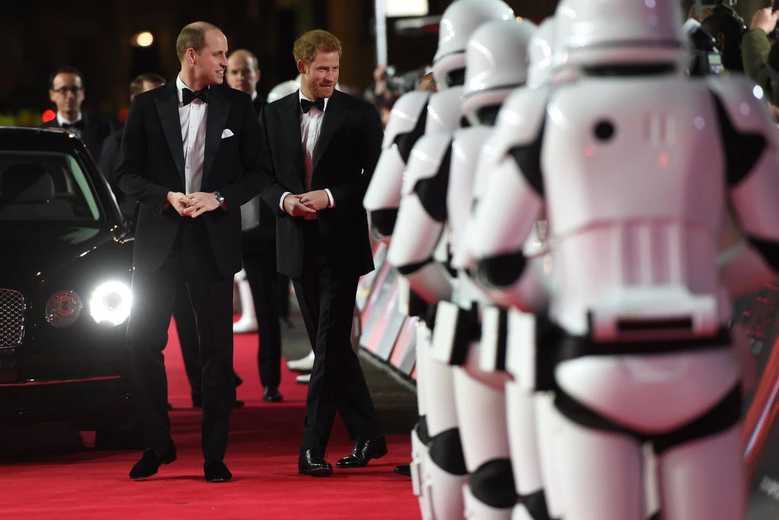 ‘The Last Jedi’ seeks balance in a ‘Star Wars’ galaxy in tumult