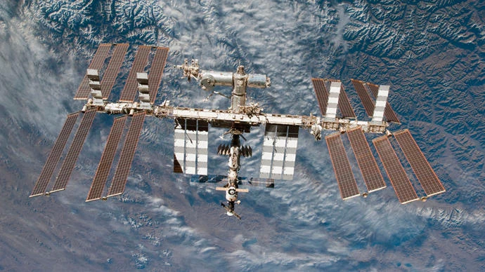 Three-man crew returns from International Space Station