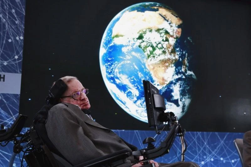 Stephen Hawking says eliminating neglected tropical diseases ‘within our grasp’