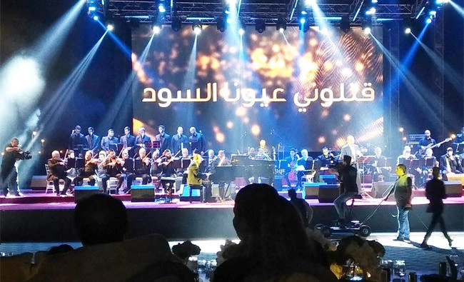 Lebanese singer Ghassan Rahbani performs in Juman Theater at King Abdullah Economic City on Friday. (Twitter photo)