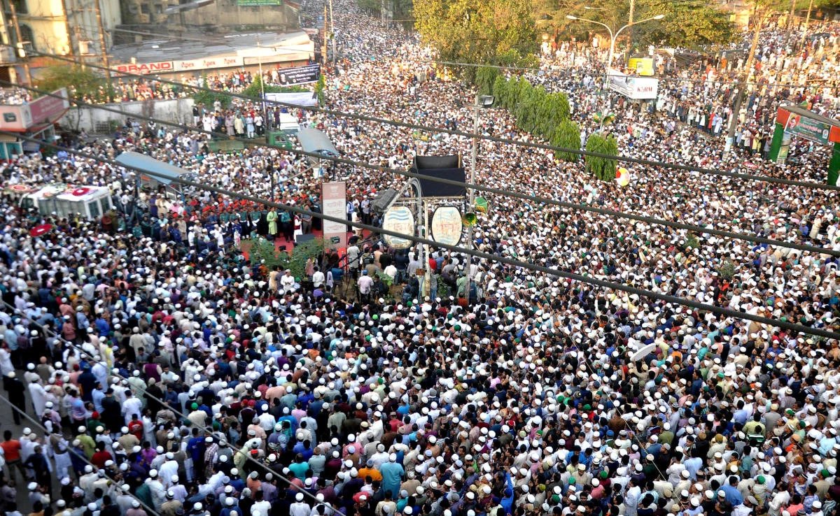 10 killed in stampede at Bangladeshi politician’s funeral