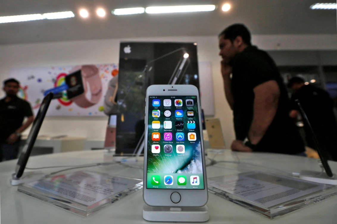 An iPhone is seen on display at a kiosk at an Apple reseller store in Mumbai, India, January 12, 2017. (Reuters)