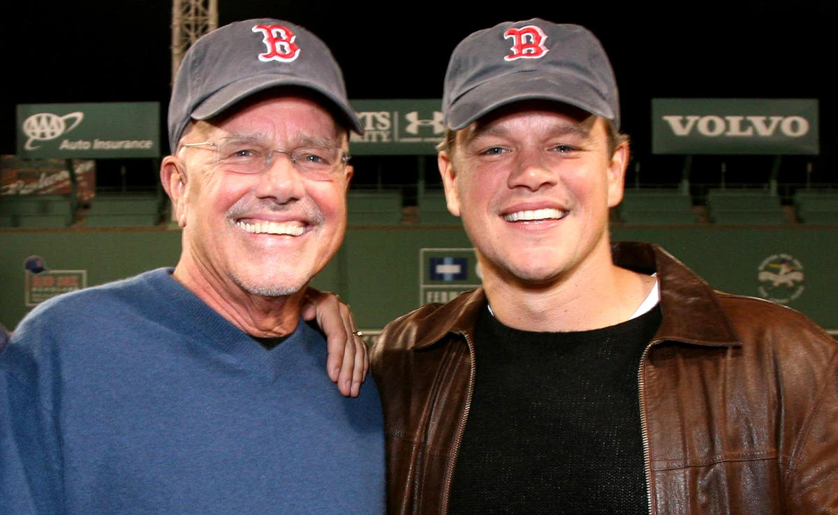 Matt Damon, right, with his father Kent Damon. (Photo courtesy: social media)
