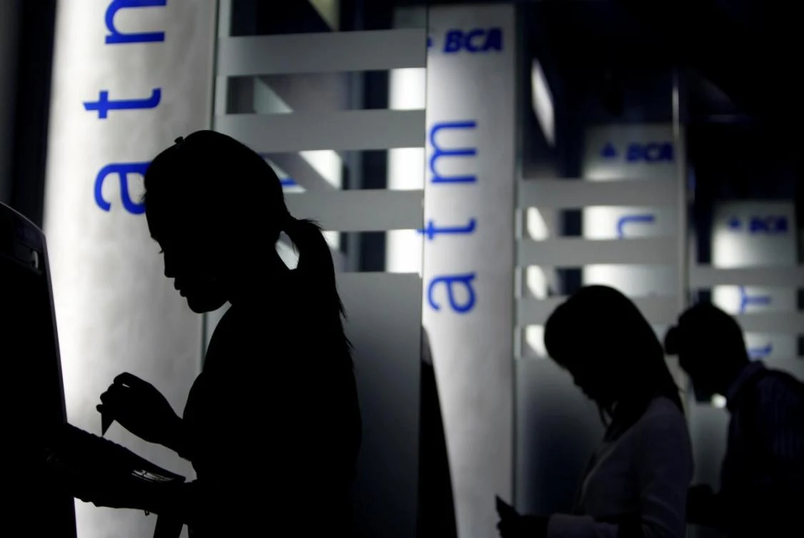 China is capping withdrawals made by domestic bank cards overseas in a bid to clamp down on tax evasion, money laundering and terror financing. (Reuters)
