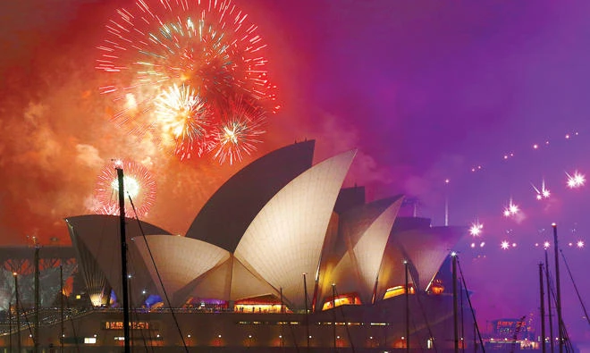 Sydney extravaganza kicks off global New Year revelries