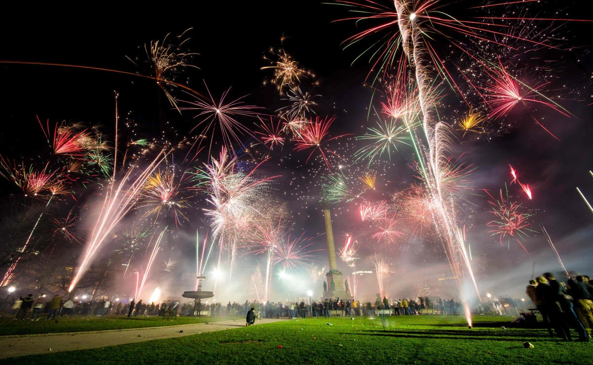2 killed in Germany New Year fireworks