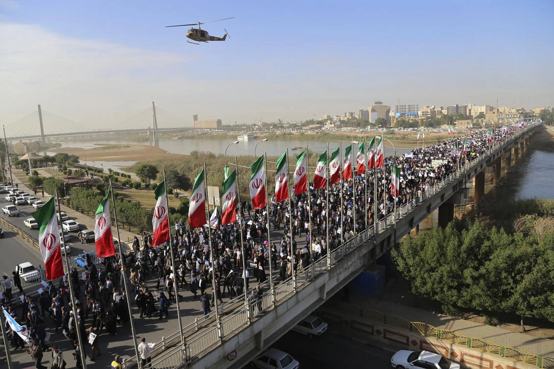 Iran deploys Revolutionary Guards to quell “sedition” in protest hotbeds