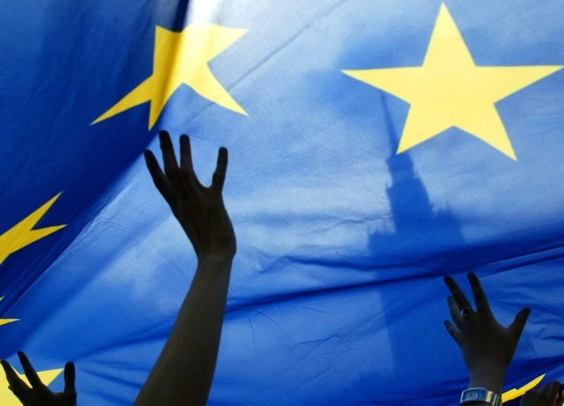 EU launches last crisis-battling finance reform
