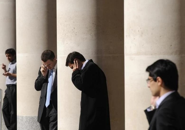 Security flaws put smartphones, laptops and other gadgets at risk of hacking