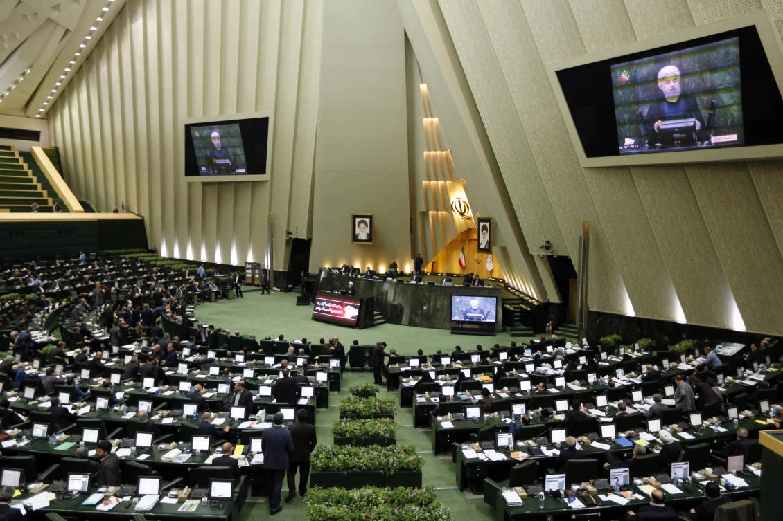 Iranian lawmakers held a closed-door session on Sunday to discuss the deadly protests that hit the country last week, while more pro-regime rallies were held in several cities (AFP)