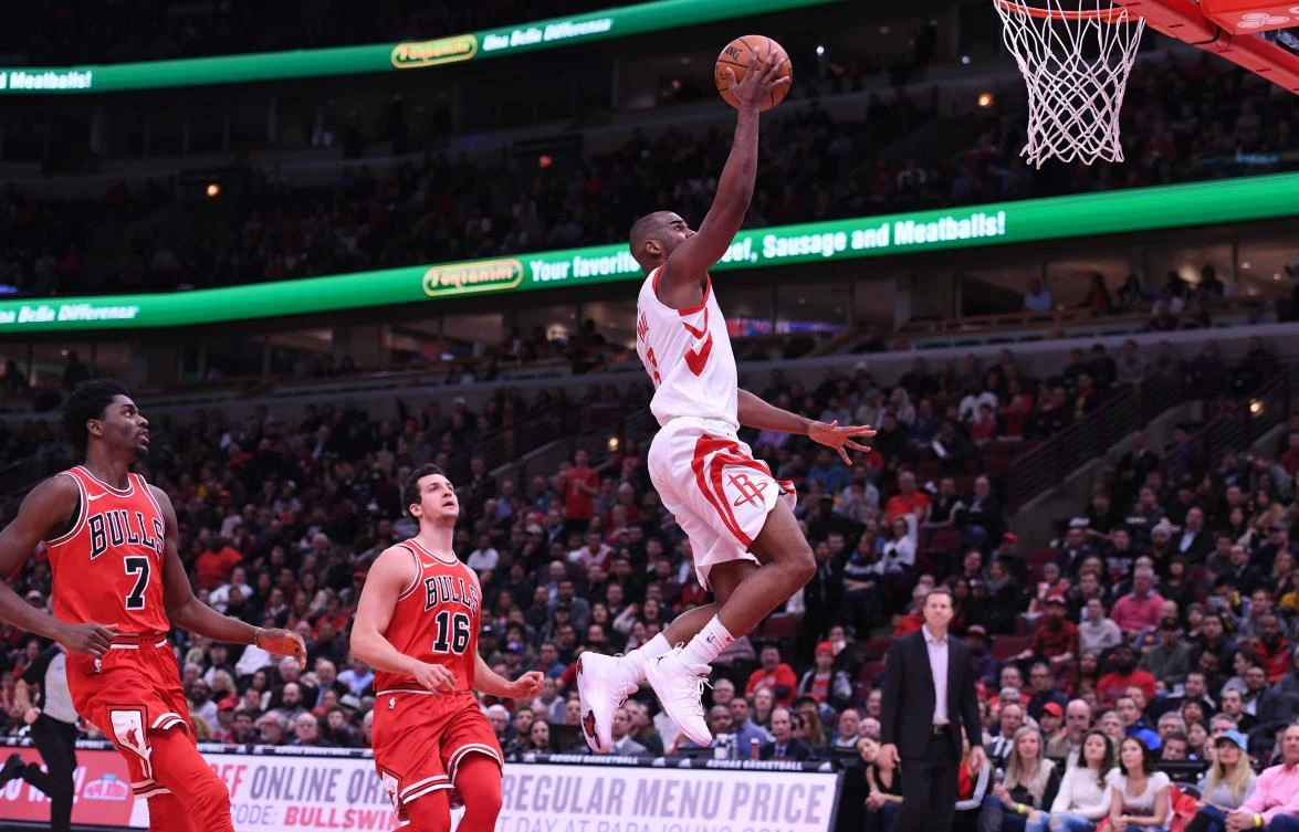 Gordon, Paul lead way as Rockets beat Bulls 116-107