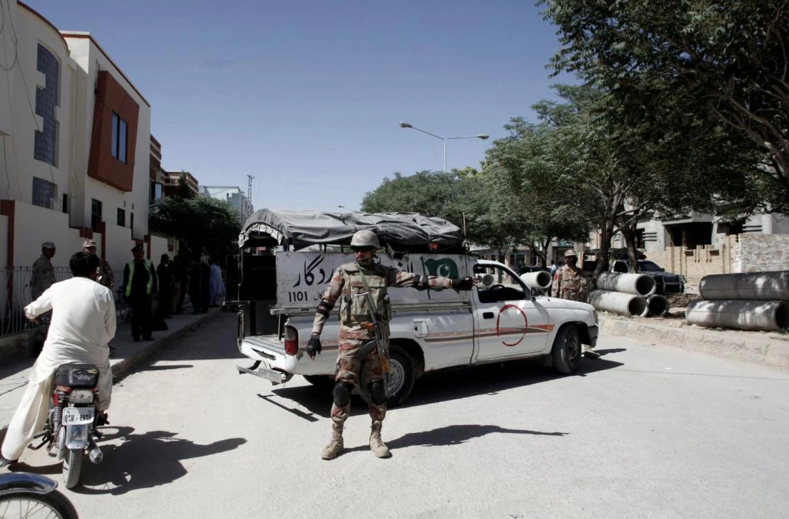 Bomb blast in Quetta kills at least six