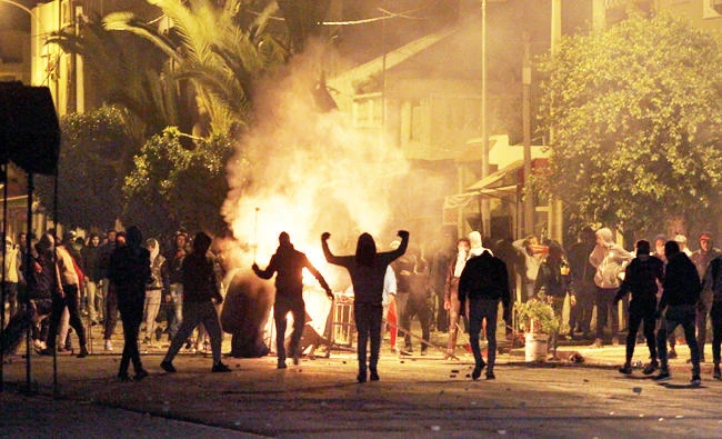Tunisian protesters take to the streets in Siliana, some 130 kms south of Tunis, late on January 11, 2018. (AFP)