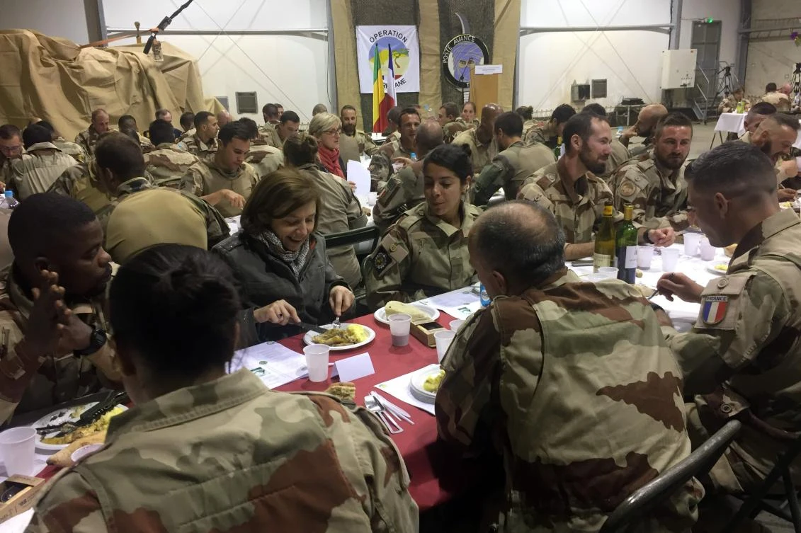 Sahel defense ministers in Paris in push for ‘G5’ force