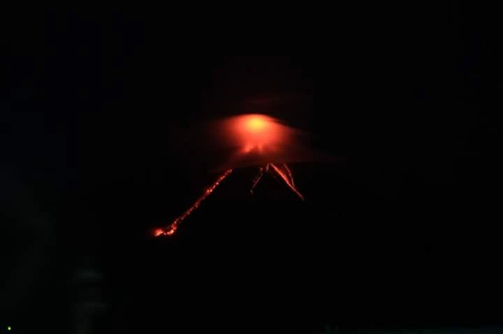 caption: Lava flows from Mayon summit towards Miisi and Bonga gullies. (Phivolcs - DOST photo)