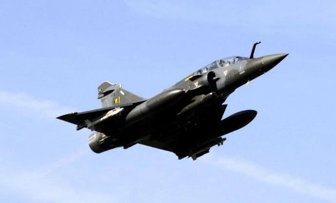The UAE has said it will file a complaint after two passenger jets were intercepted by Qatar fighter jets — a claim Doha denies. (AFP)