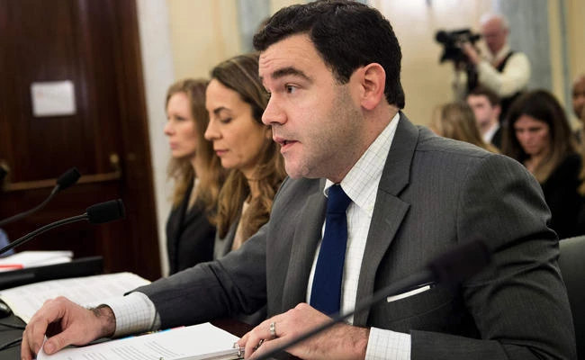 Carlos Monje, director of Twitter's North America Public Policy and Philanthropy, speaks during a hearing of the Senate Commerce, Science, and Transportation committee on Capitol Hill on January 17, 2018 in Washington, DC. (AFP / Brendan Smialowski)