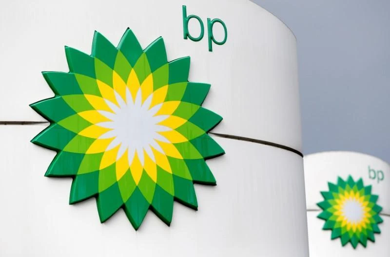 BP officials signed an agreement with Iraqi officials to study ways of boosting capacity at the fields to 700,000 to 750,000 barrels a day. (Reuters)