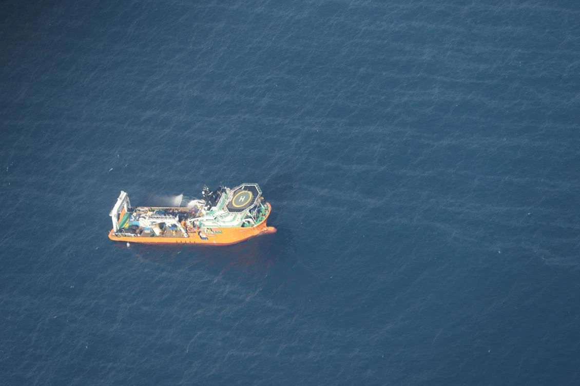 Oil slick from sunken Iranian tanker off China coast trebles in size