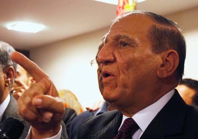 Egypt's former army chief of staff Sami Anan speaks during a news conference at his office in Cairo, March 13, 2014. (Reuters)