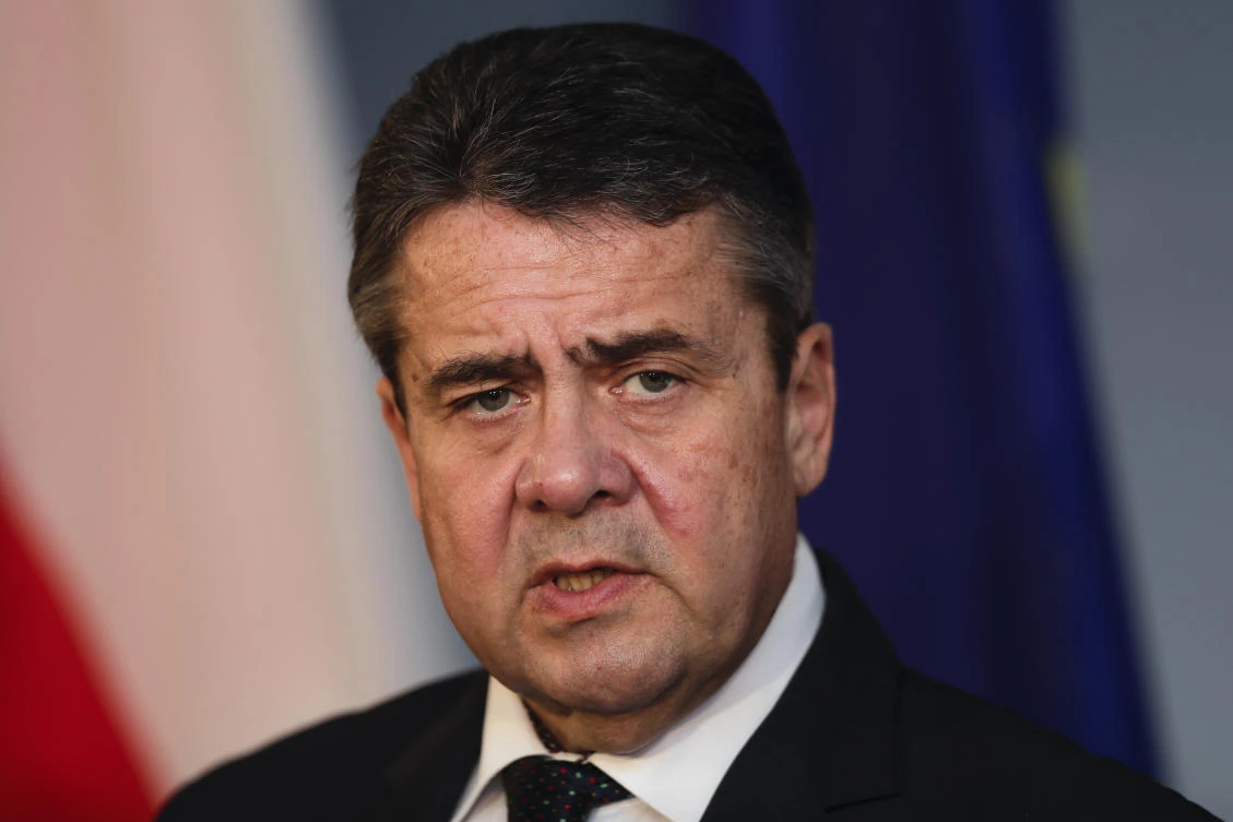 Germany steps up pressure on Turkey over Syria offensive