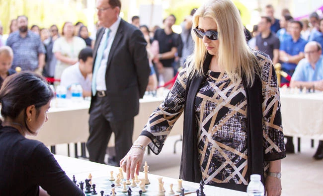 Susan Polgar, the five-time Olympic champion, played against 10 international opponents simultaneously in a two-hour exhibition — and beat them all. (KAUST photo)