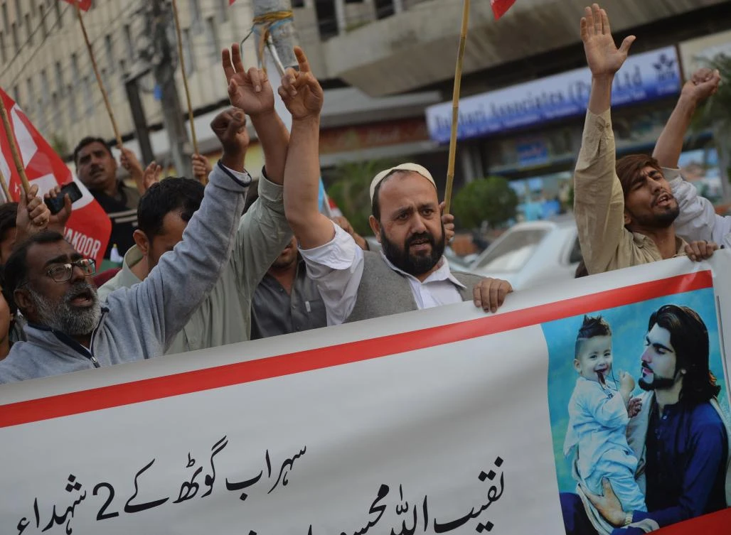 Pakistan police killing of a Pashtun youth fuels anger over “encounters“