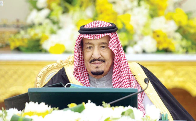 King Salman chairs the Cabinet session in Riyadh on Tuesday. (SPA)